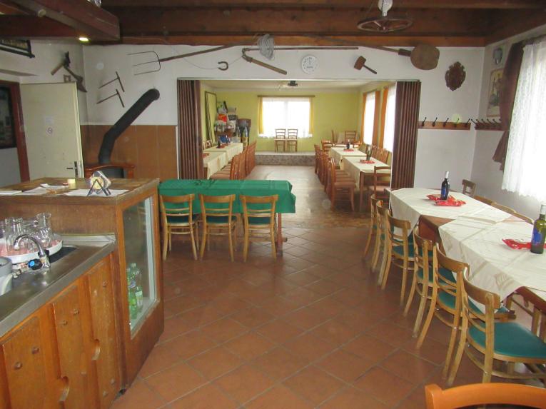 Sál Hospody Na&nbsp;Rozhrání