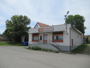 Prodejna potvin Velká Turná. 